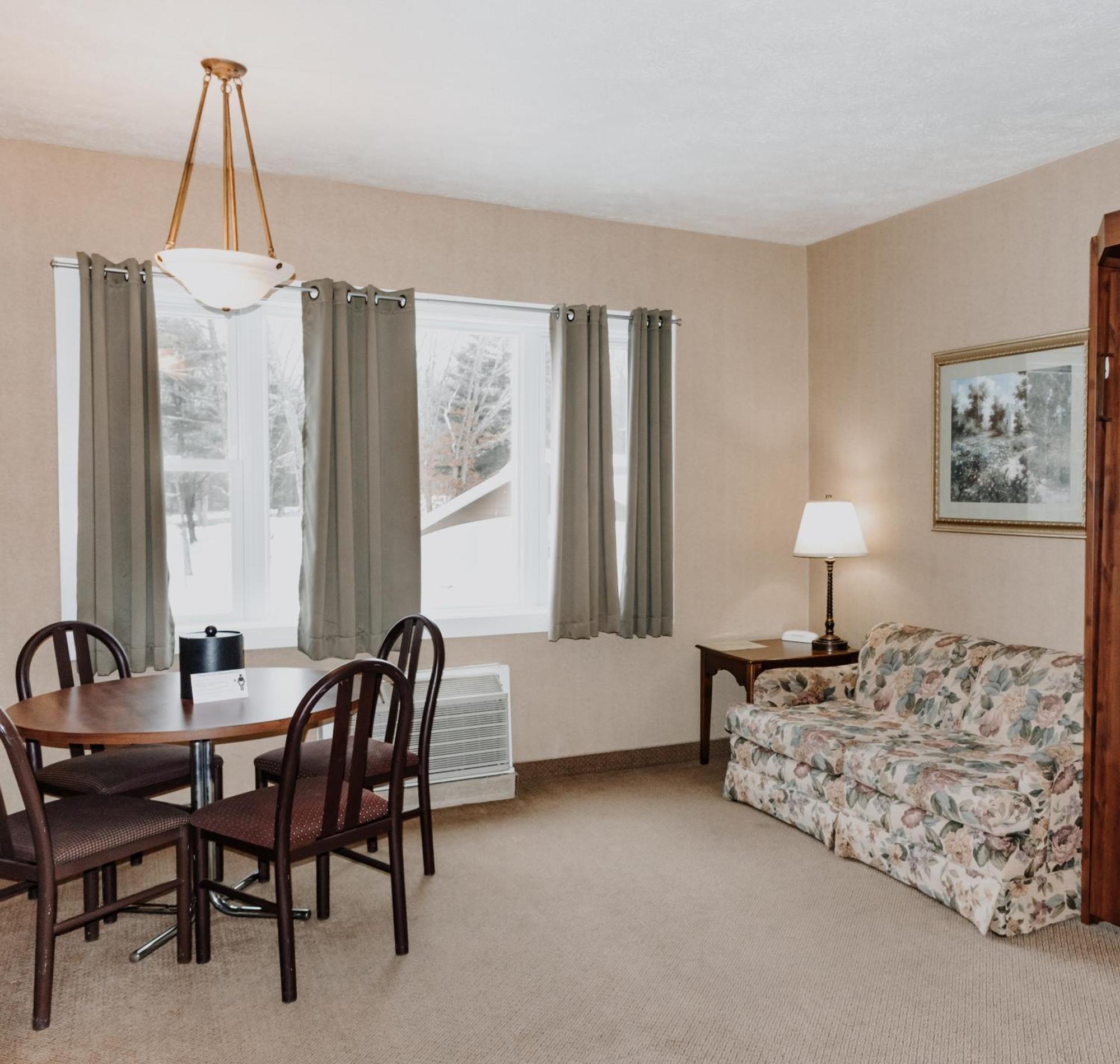 Carriage House Country Club Hotel Pocono Manor Kültér fotó