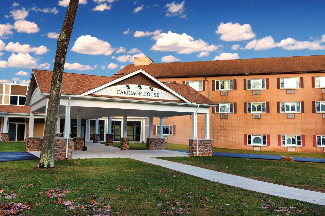 Carriage House Country Club Hotel Pocono Manor Kültér fotó